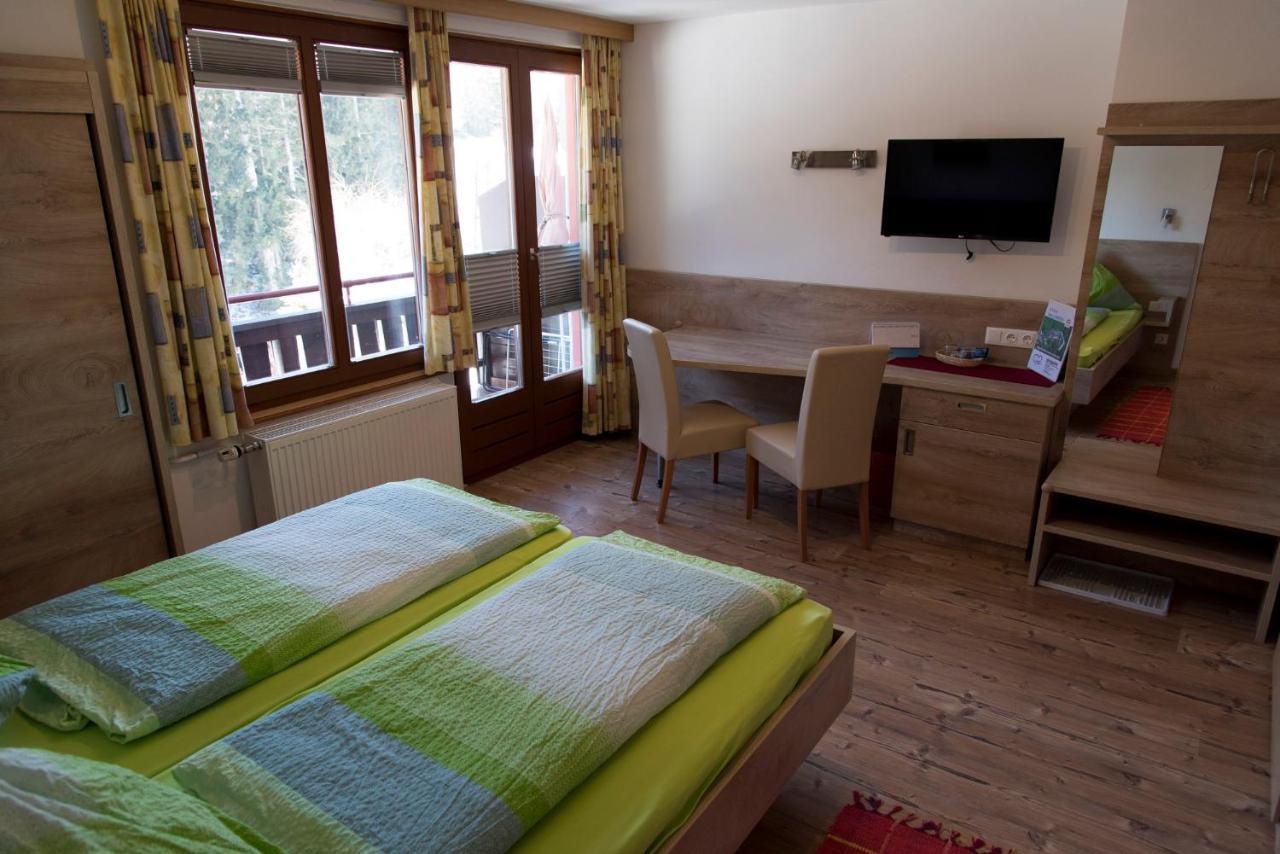 Gaestehaus Schwaiger Mariapfarr Luaran gambar